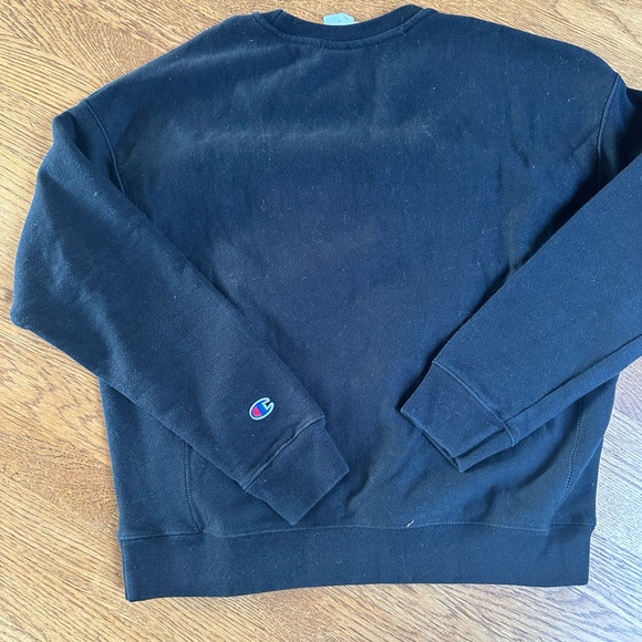 Brand new navy champion sweatshirt never worn size large - Picture 2 of 4